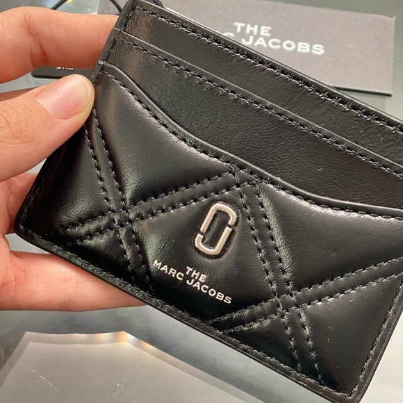 The Marc Jacobs Quilted Leather Card Case in Black - Picture 4 of 8